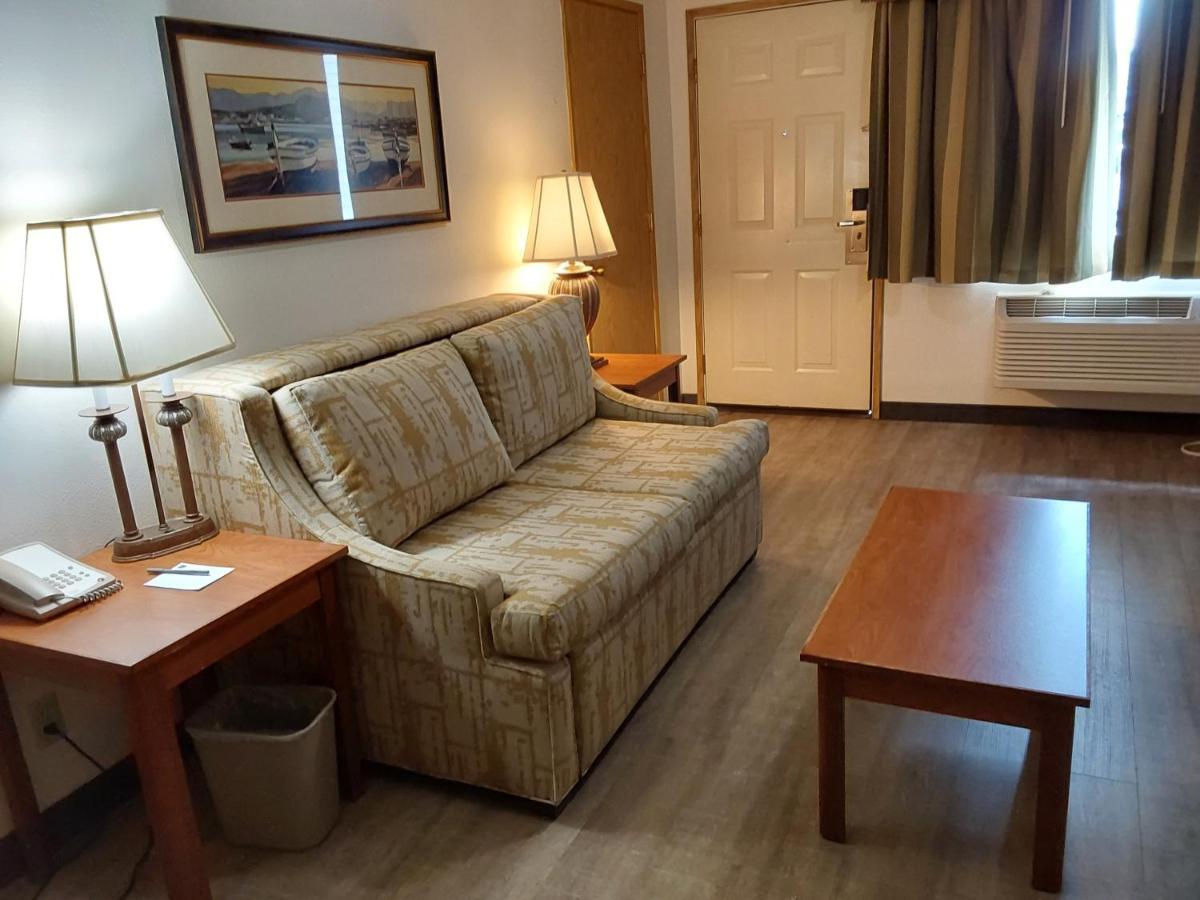 Lavissh Inn And Suites Беллингхэм Экстерьер фото